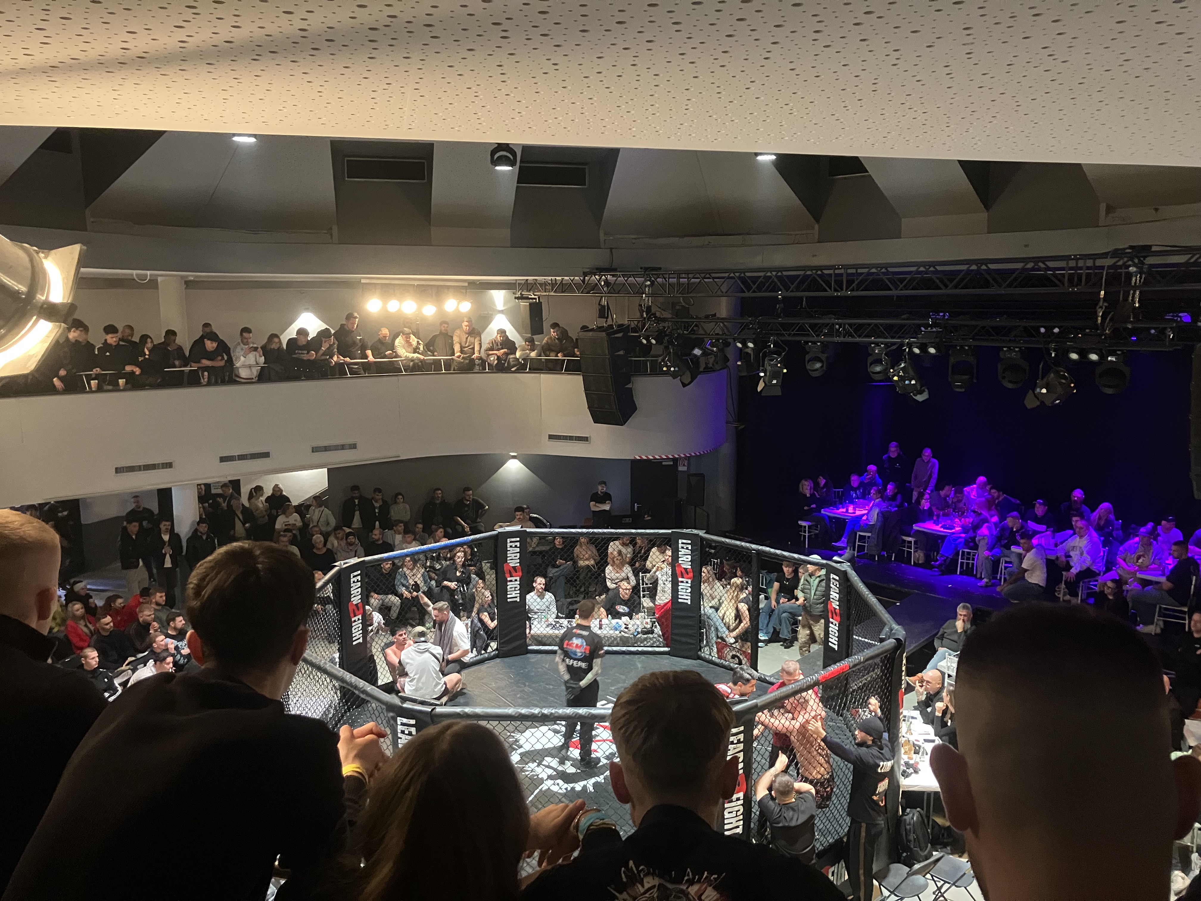 Fight Night im Löwensaal
